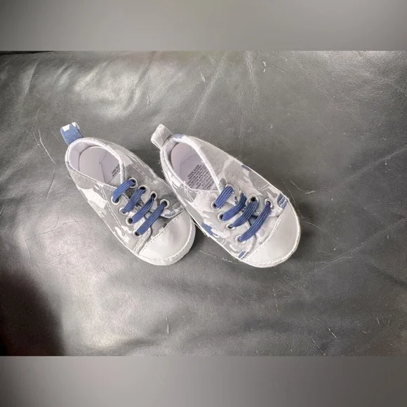 Bear-Camo Sneakers Navy Blue/ White/ Grey • NWOT • Super Cute ! - Picture 5 of 7